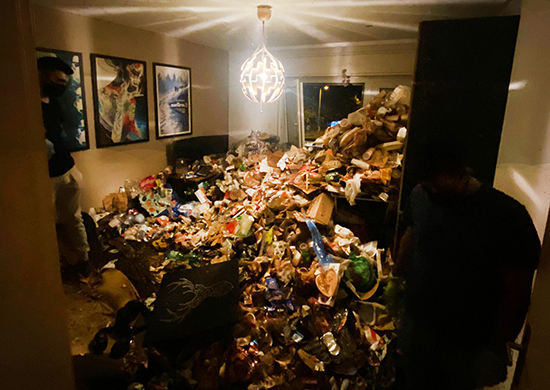 Messi-Helden: Ihr Experte für professionelle Messi-Wohnungsreinigung und -räumung